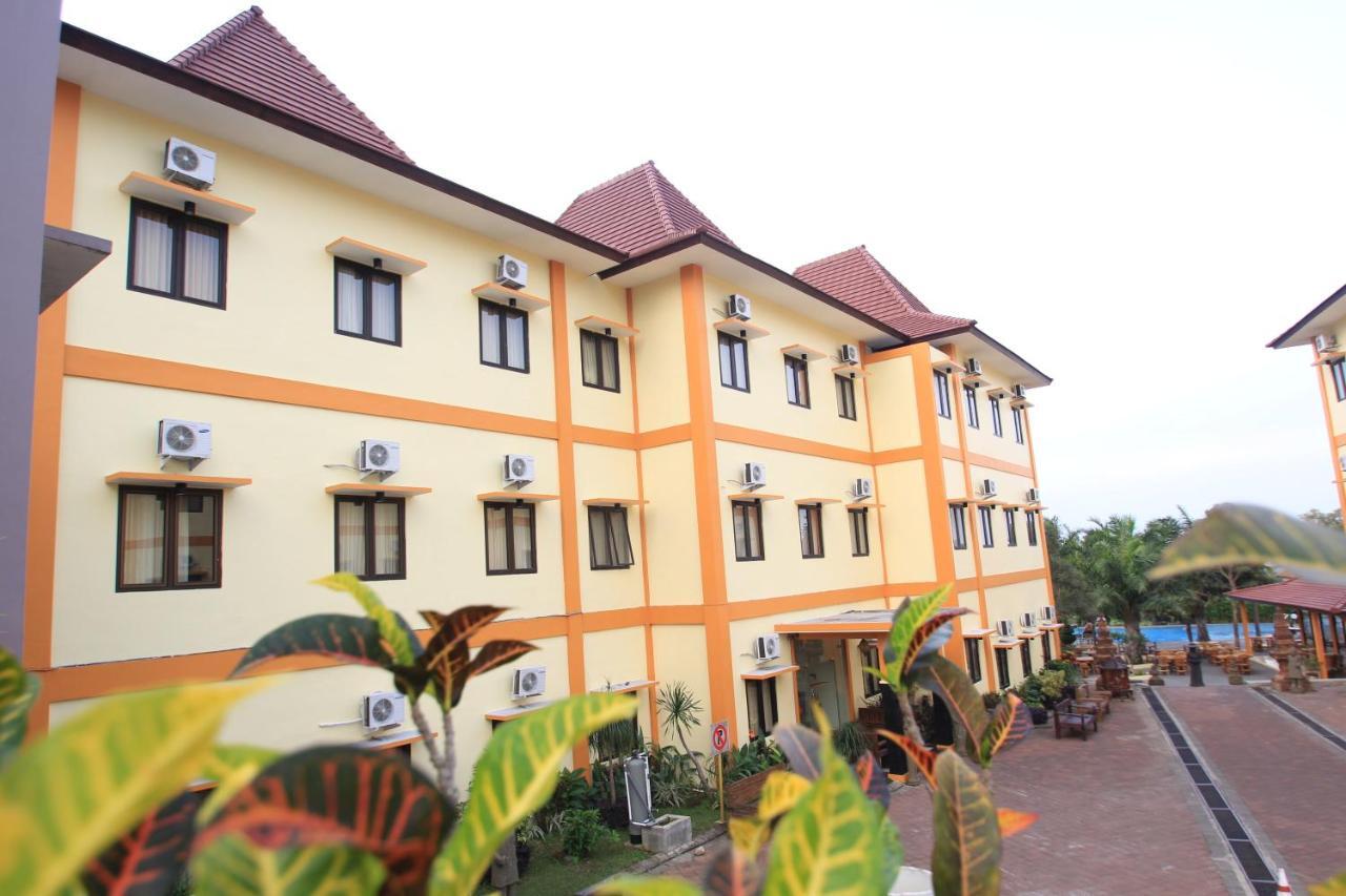 Ciptaningati Hotel Batu  Ngoại thất bức ảnh