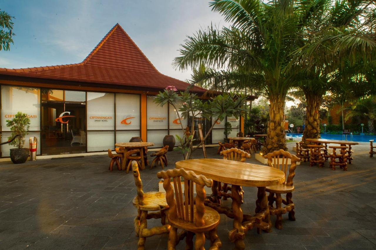 Ciptaningati Hotel Batu  Ngoại thất bức ảnh