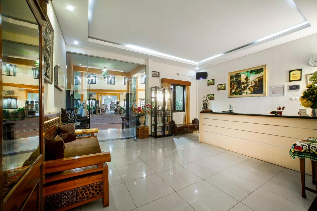 Ciptaningati Hotel Batu  Ngoại thất bức ảnh