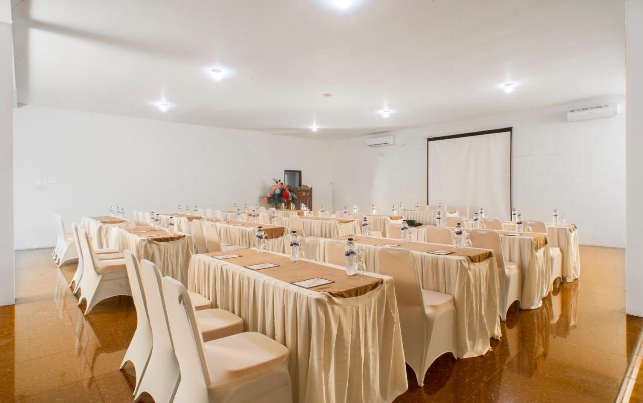Ciptaningati Hotel Batu  Ngoại thất bức ảnh