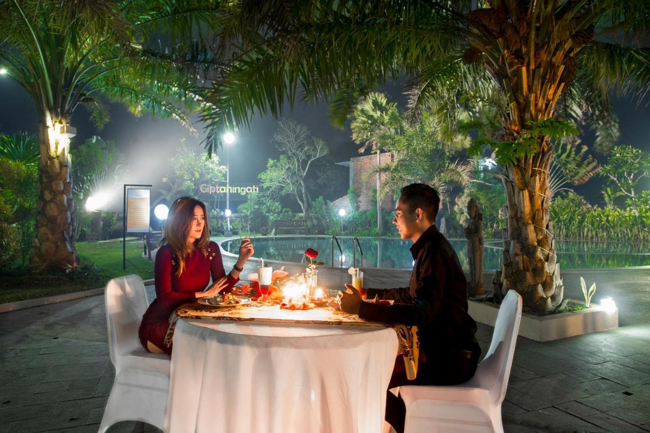 Ciptaningati Hotel Batu  Ngoại thất bức ảnh
